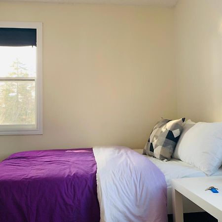 Private Fully Furnished Room In Halifax Shared Washroom Екстериор снимка